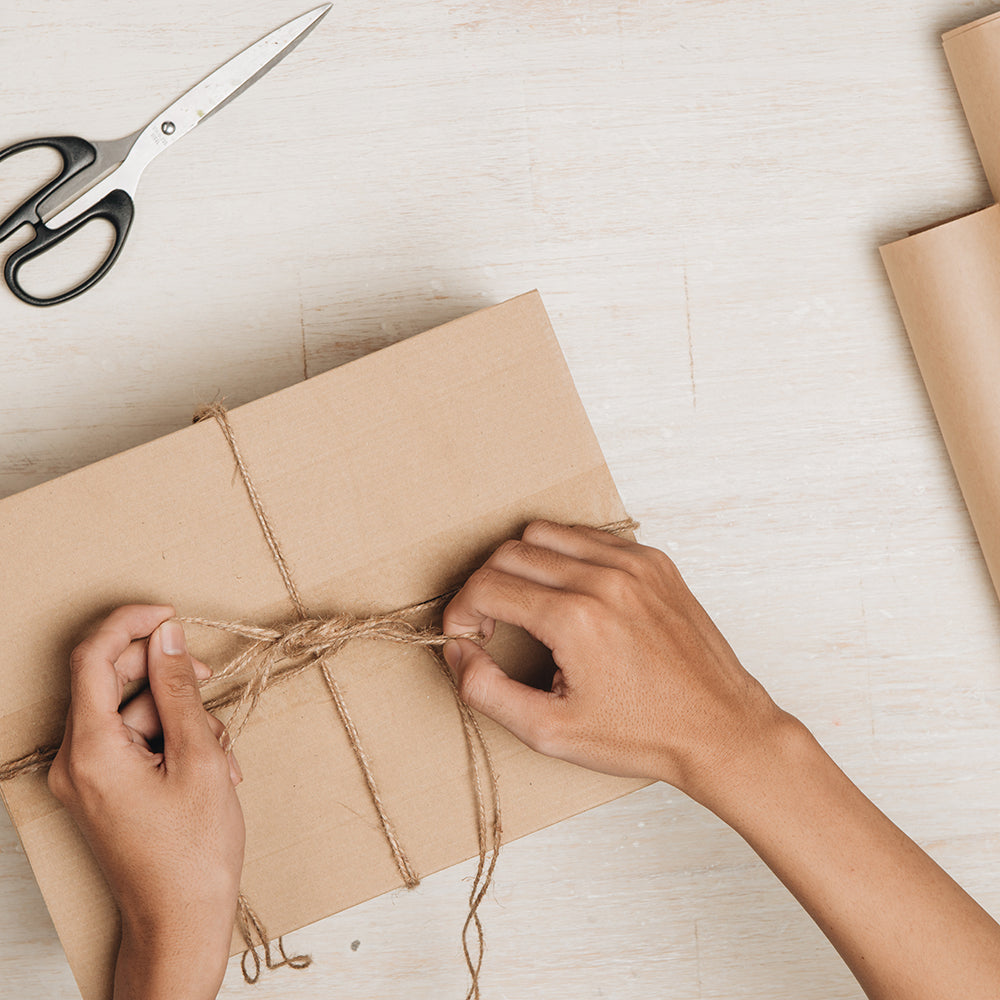 How to Wrap a Candle for a Gift